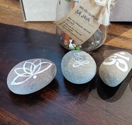 Set Of Hand-painted Stones With Various Adorable Patterns3